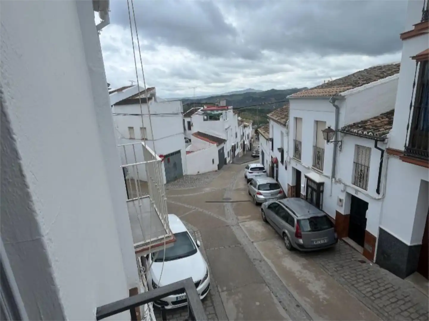 Casa adosada en venda a Calle Vieja, 32, Olvera Vista exterior de Casa adosada en venda en Olvera amb Balcó