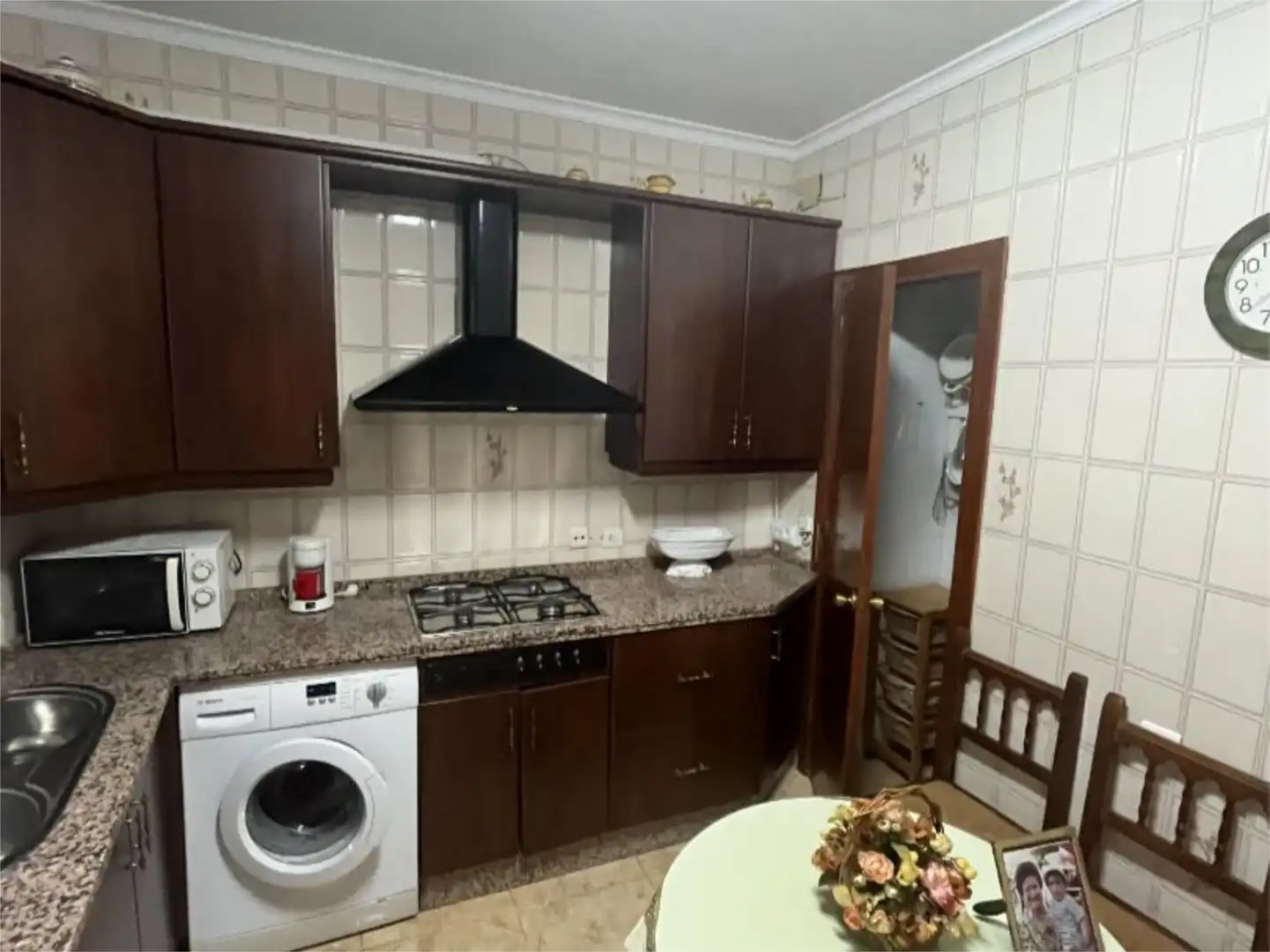 Casa adosada en venda a Calle Vieja, 32, Olvera Cuina de Casa adosada en venda en Olvera amb Balcó