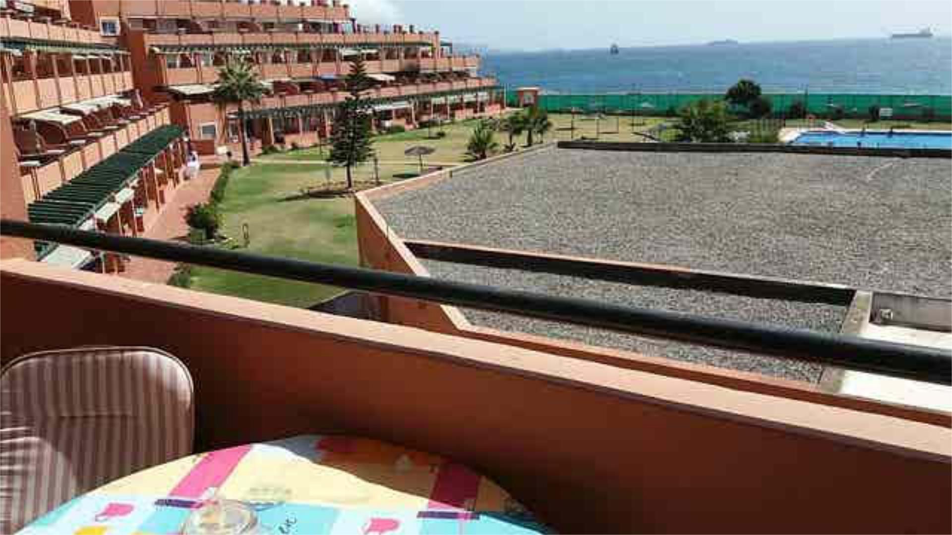 Bedroom of Apartments for rent in Algeciras  with Private garden, Terrace and Swimming Pool