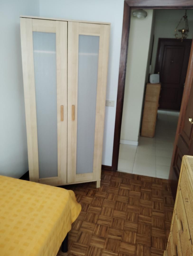 Habitació a Ronda das Fontiñas, 156, San Roque - As Fontiñas Dormitori de Dúplex per a compartir en Lugo Capital