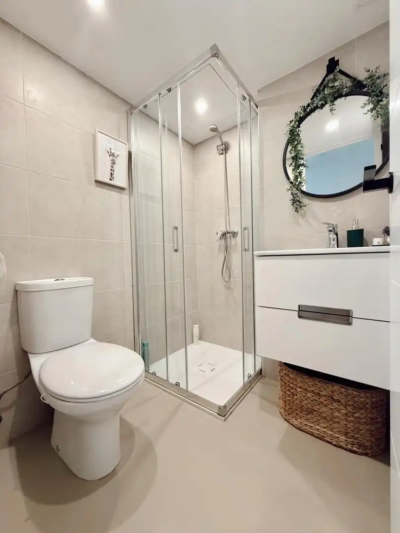 Flat for sale in Street Music Fermi, 23, Eivissa Bathroom of Flat for sale in Eivissa with Air Conditioner, Terrace and Balcony