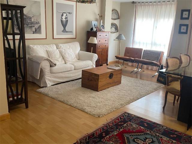 Piso en Venta en Avenida del Alcalde Miguel Castaño, 60 en San Claudio - La Chantría