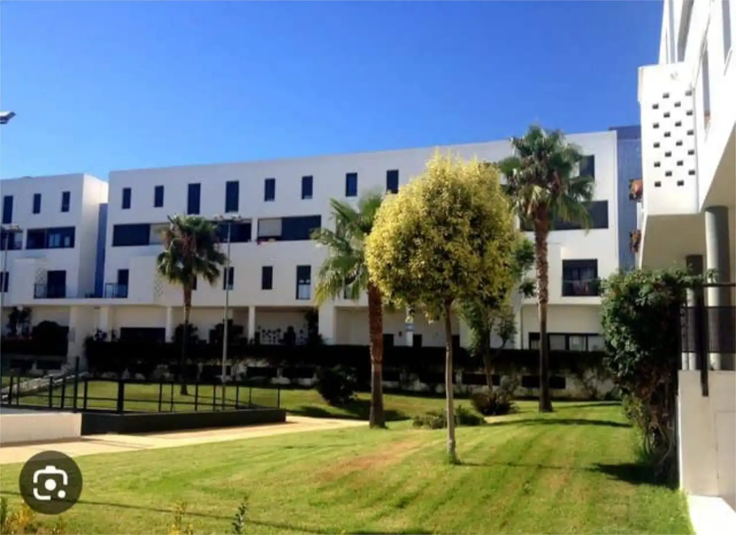 Vista exterior de Piso de alquiler en Ayamonte con Jardín privado y Piscina
