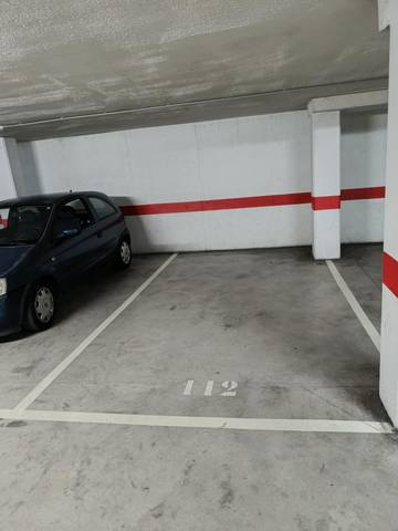 Garaje en Alquiler en Passeig de la Universitat, 9 en Estación - Universidad