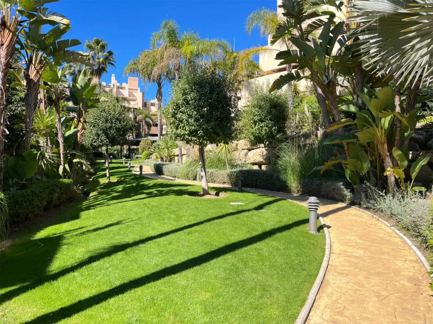 Flat for sale in Calle del Mare Nostrum, 42, Zona de Punta Plata Garden of Flat for sale in Estepona with Air Conditioner, Terrace and Swimming Pool