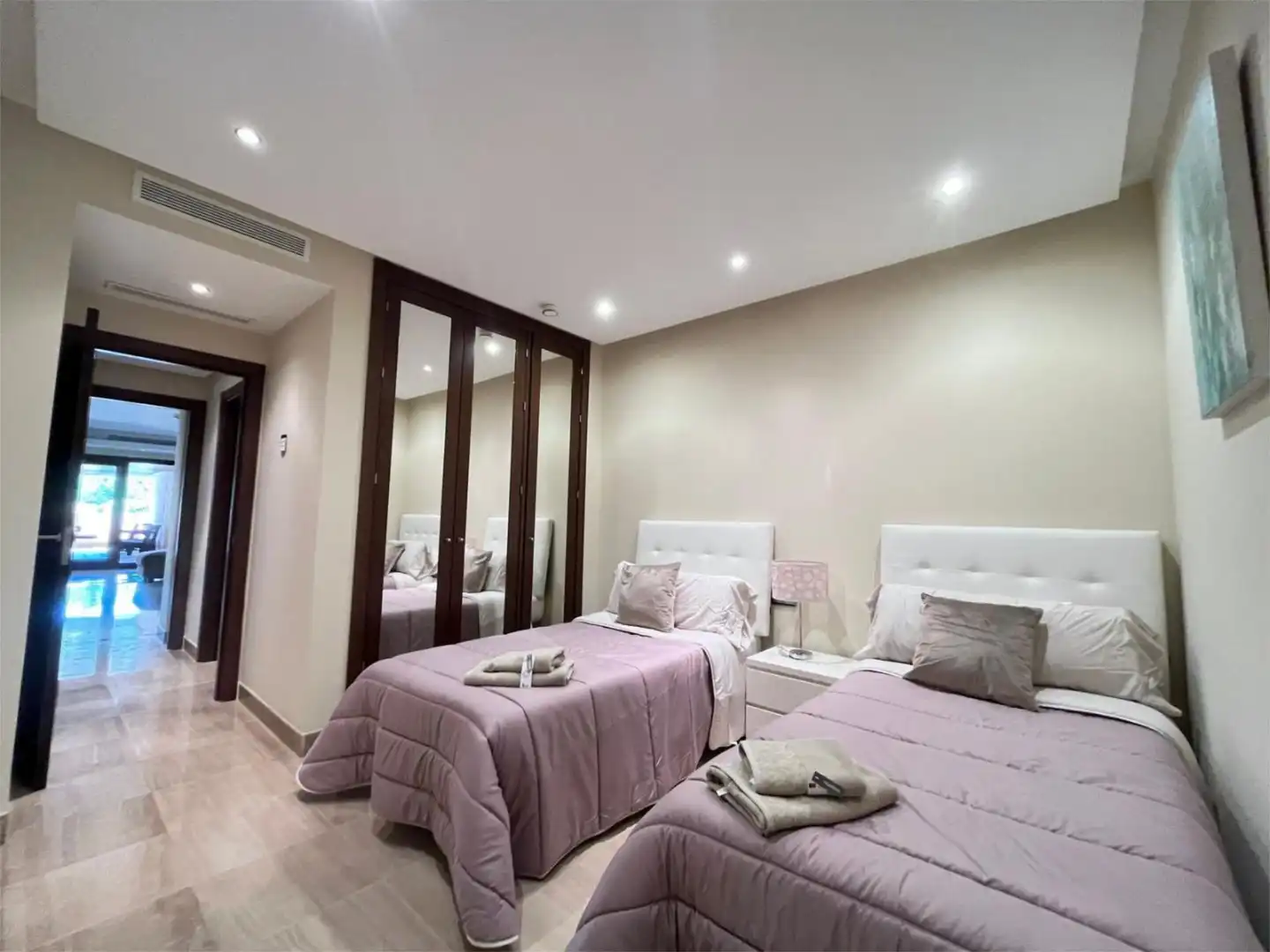 Flat for sale in Calle del Mare Nostrum, 42, Zona de Punta Plata Bedroom of Flat for sale in Estepona with Air Conditioner, Terrace and Swimming Pool