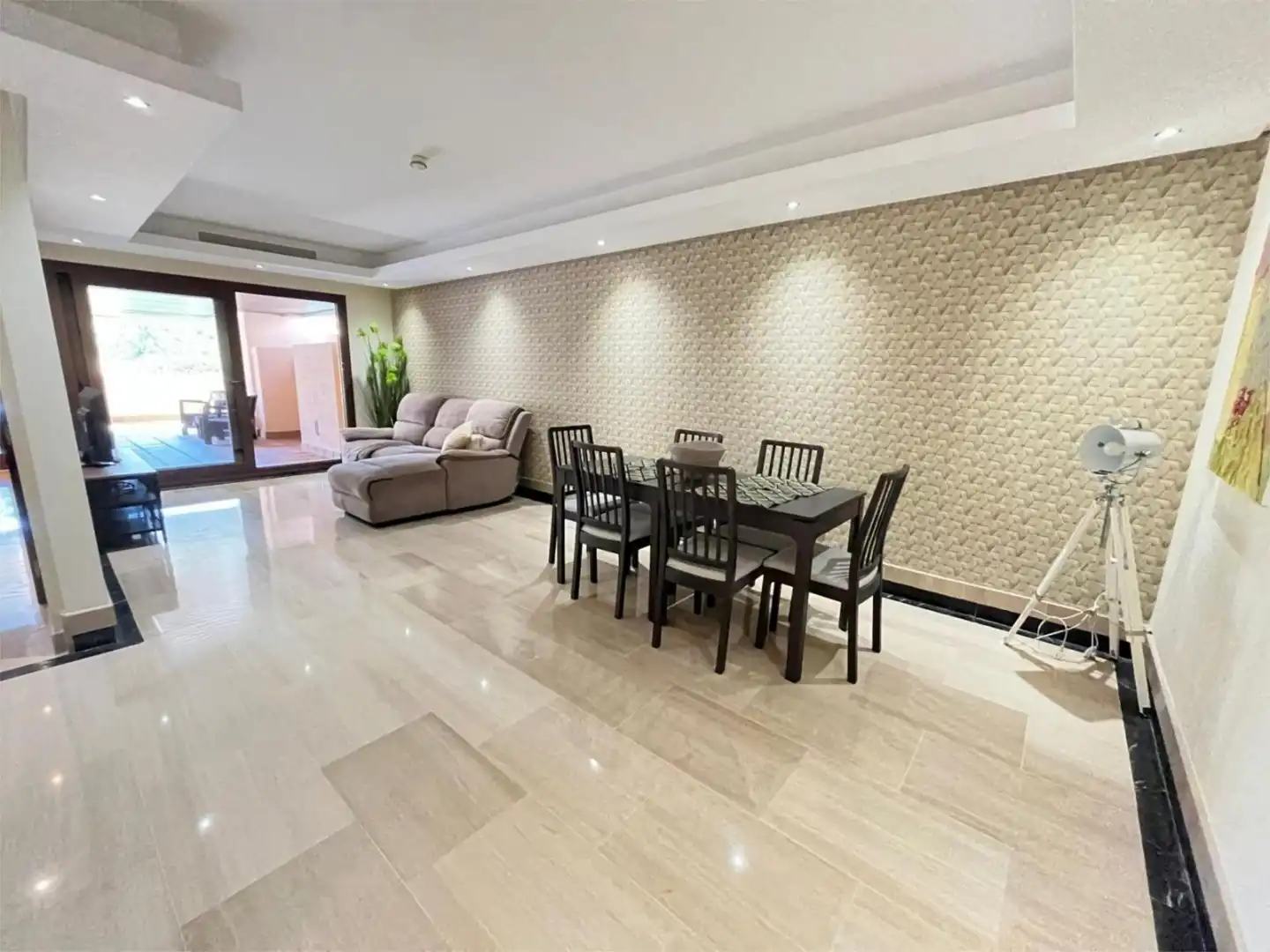 Flat for sale in Calle del Mare Nostrum, 42, Zona de Punta Plata Dining room of Flat for sale in Estepona with Air Conditioner, Terrace and Swimming Pool
