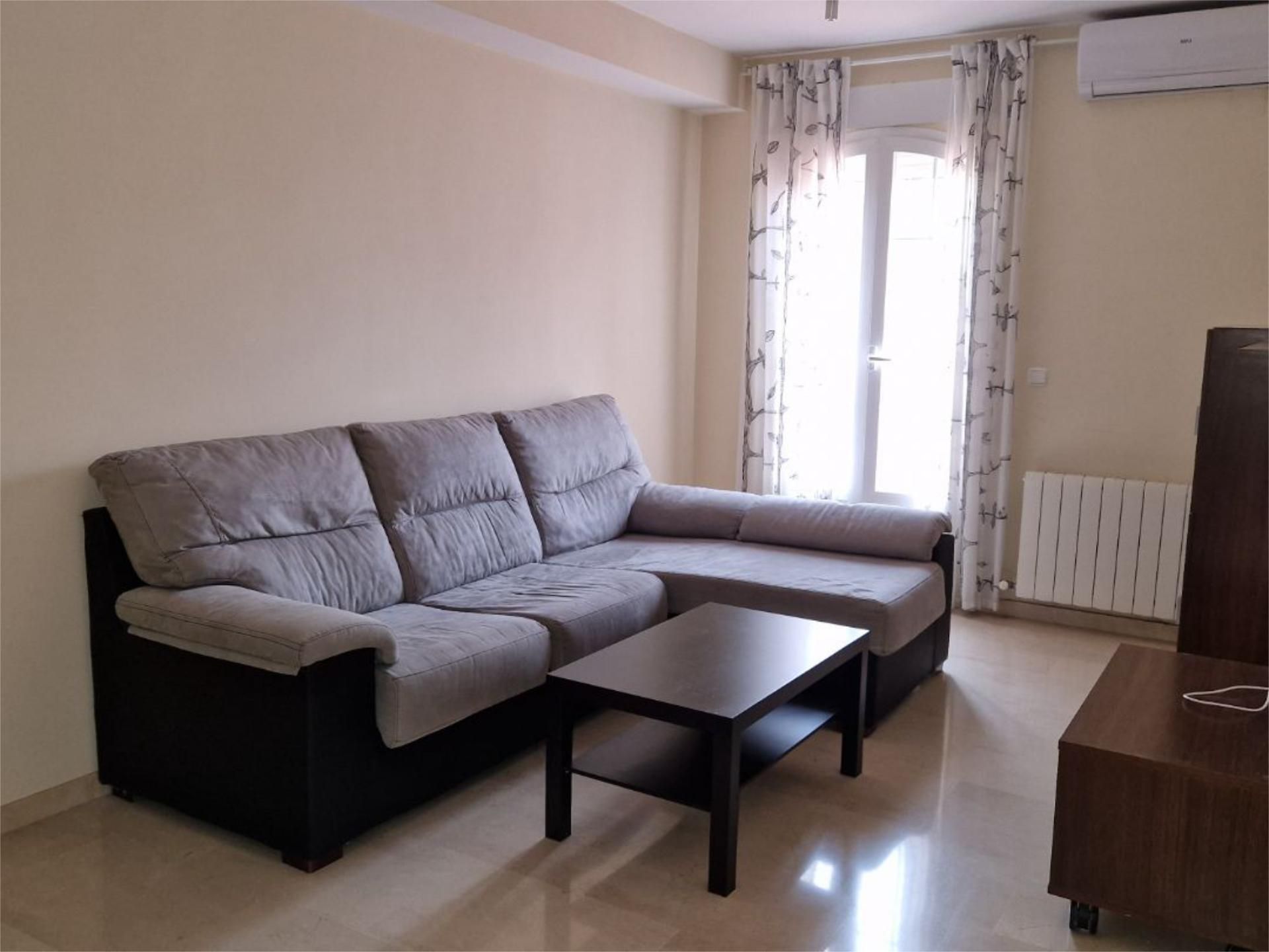 Wohnzimmer von Wohnungen zur Miete in Baza mit Klimaanlage, Heizung und Terrasse