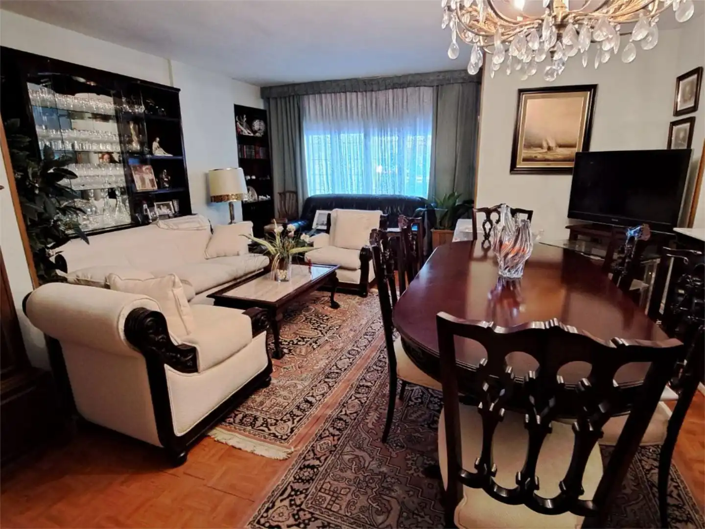 Flat for sale in Apóstol Santiago Living room of Flat for sale in Madrid Capital with Heating and Storage room