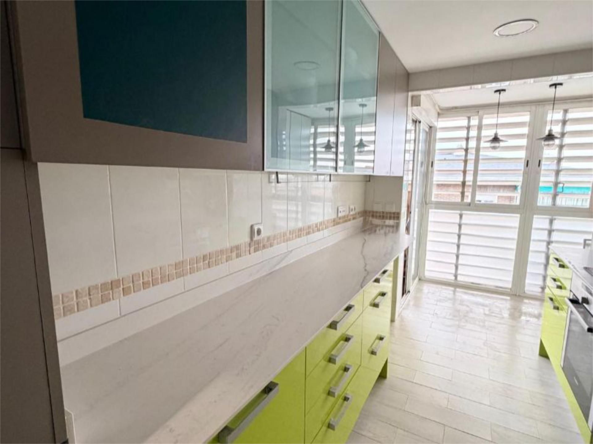 Kitchen of Flat for rent in Pozuelo de Alarcón  with Air Conditioner, Terrace and Swimming Pool