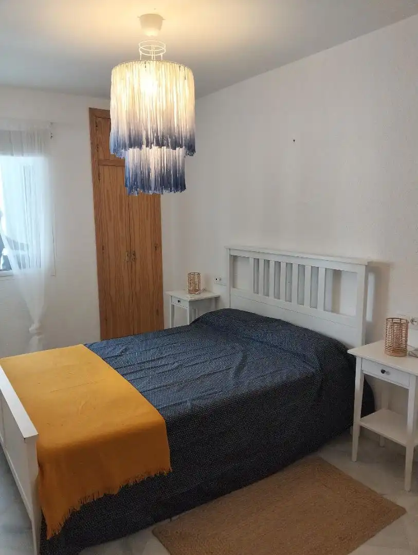 Piso de alquiler en Avenida Playas de Cartaya, 68, El Rompido Habitación de Piso de alquiler en El Rompido con Aire acondicionado, Terraza y Piscina