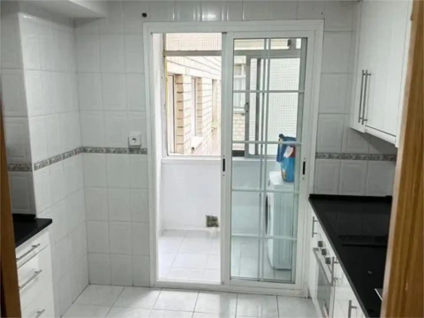 Wohnung zum Verkauf in Calle Hilados, 5, Parque Cataluña Badezimmer von Wohnung zum Verkauf in Torrejón de Ardoz mit Klimaanlage und Terrasse