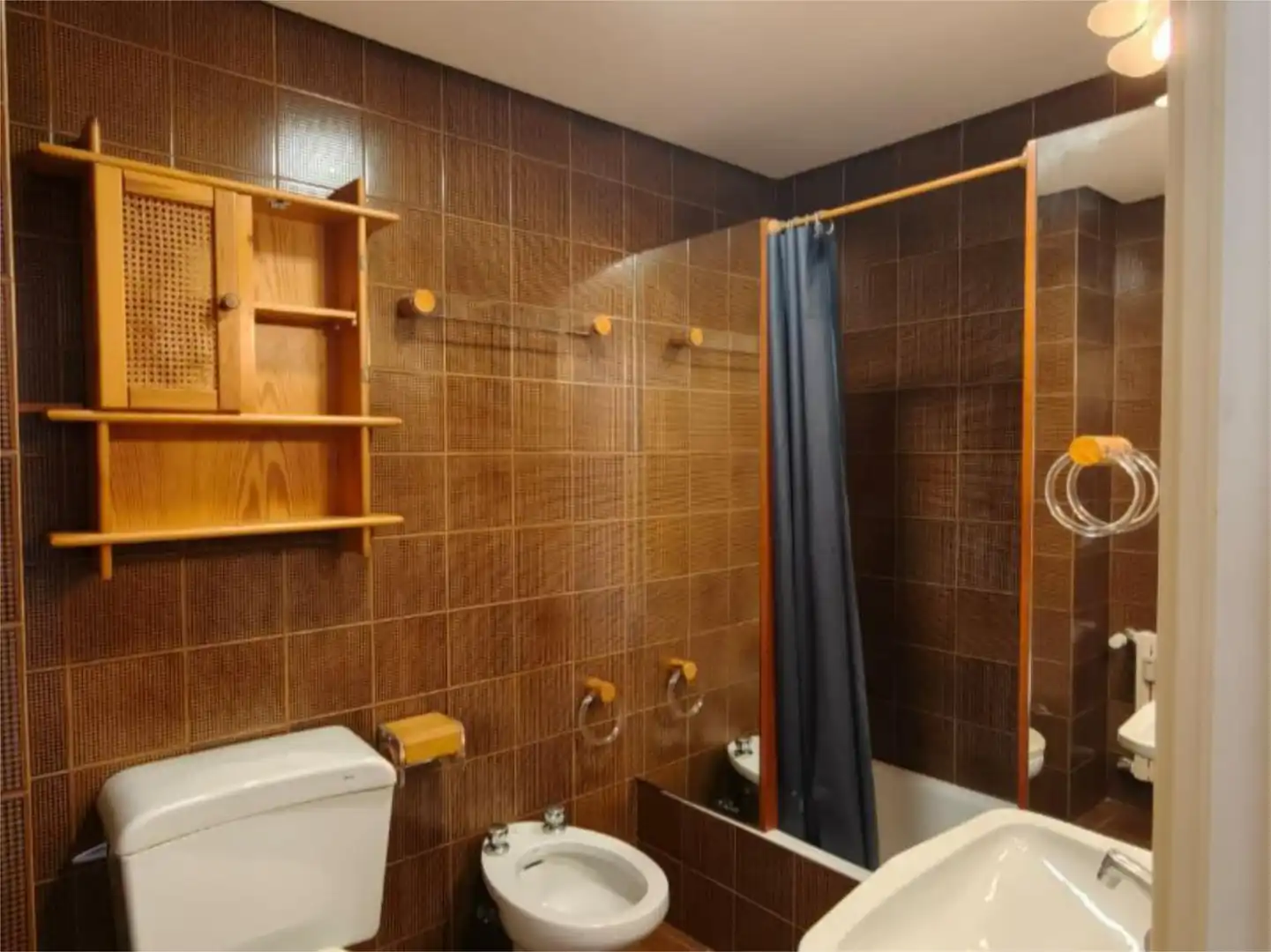 Flat for sale in Avenida de la Baja Navarra, 2, 2º Ensanche Bathroom of Flat for sale in Pamplona / Iruña with Balcony