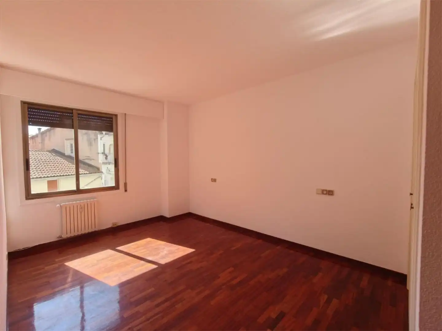 Flat for sale in Avenida de la Baja Navarra, 2, 2º Ensanche Bedroom of Flat for sale in Pamplona / Iruña with Balcony