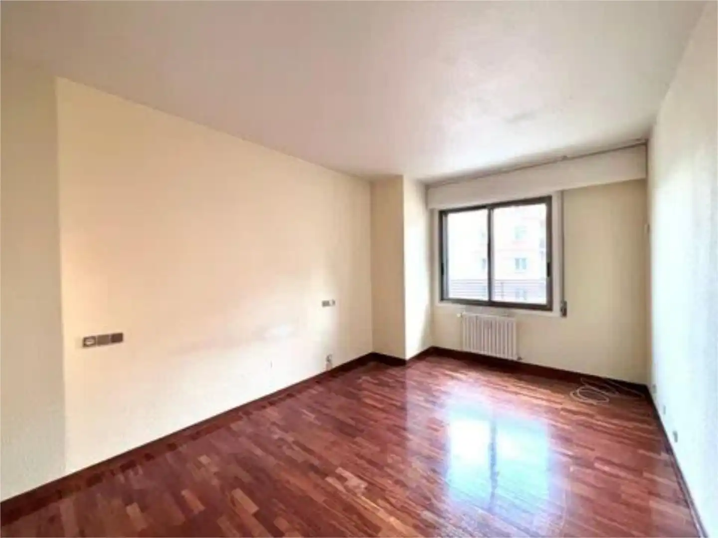 Flat for sale in Avenida de la Baja Navarra, 2, 2º Ensanche Bedroom of Flat for sale in Pamplona / Iruña with Balcony