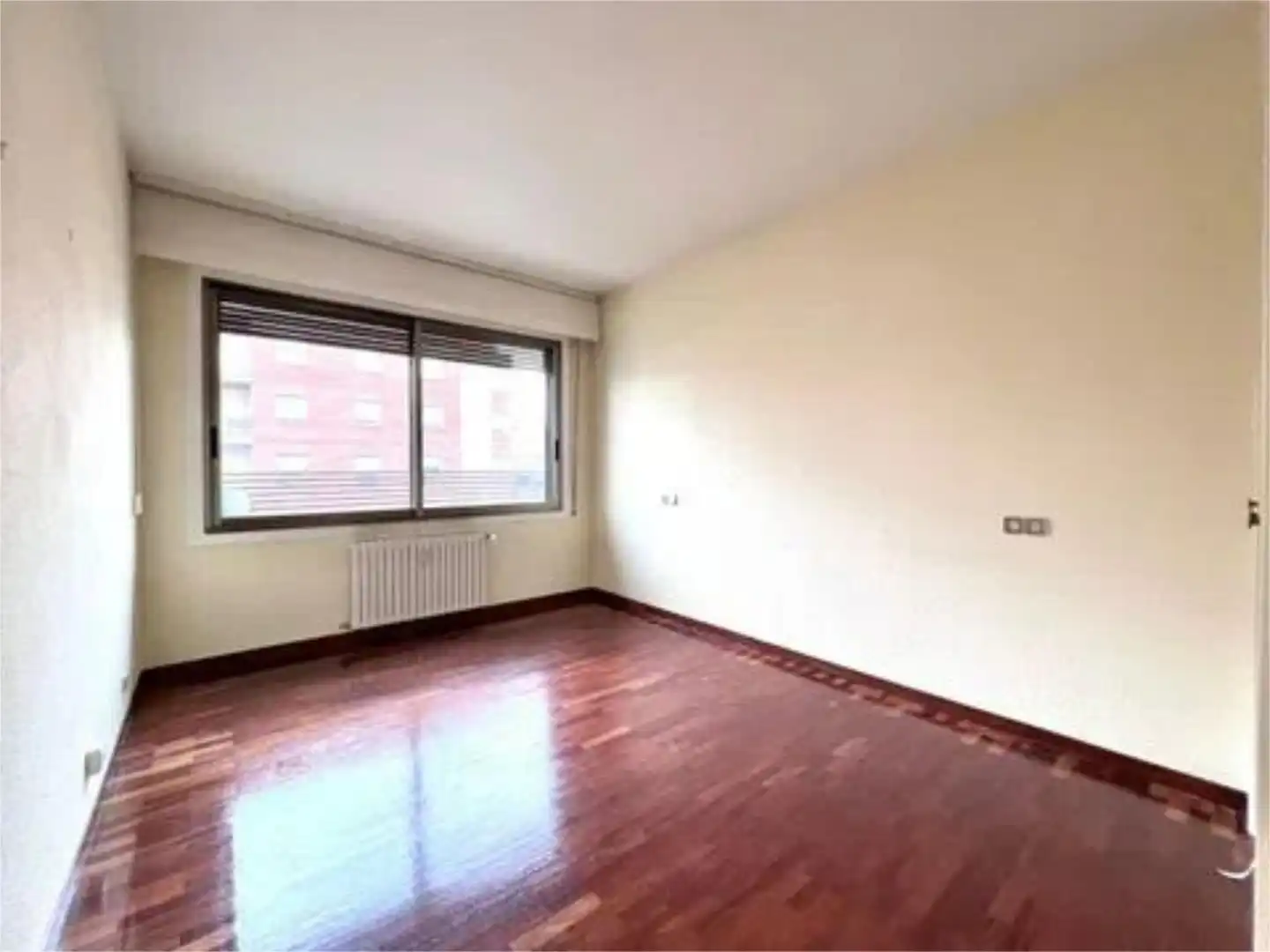 Flat for sale in Avenida de la Baja Navarra, 2, 2º Ensanche Bedroom of Flat for sale in Pamplona / Iruña with Balcony