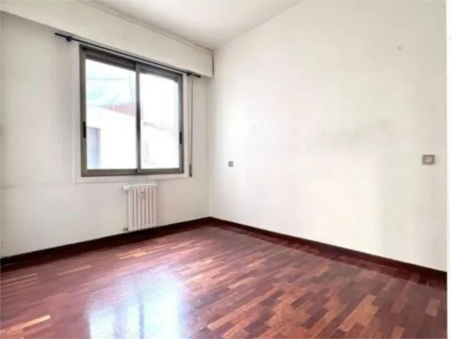 Flat for sale in Avenida de la Baja Navarra, 2, 2º Ensanche Bedroom of Flat for sale in Pamplona / Iruña with Balcony