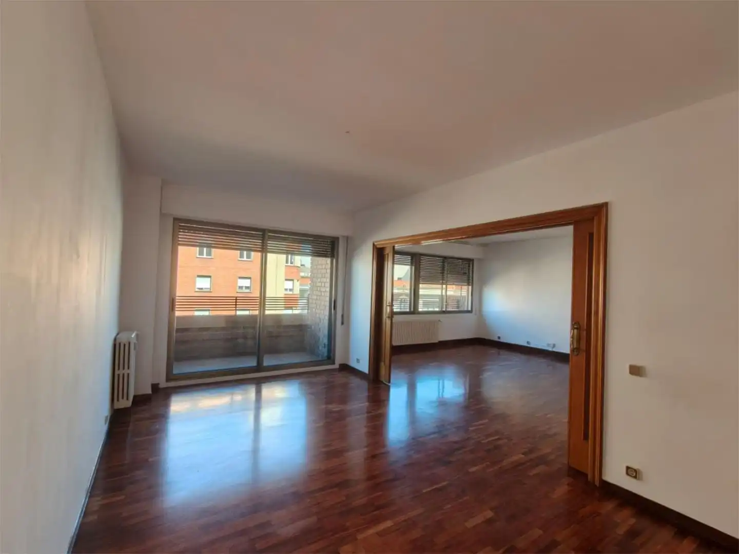 Flat for sale in Avenida de la Baja Navarra, 2, 2º Ensanche Living room of Flat for sale in Pamplona / Iruña with Balcony