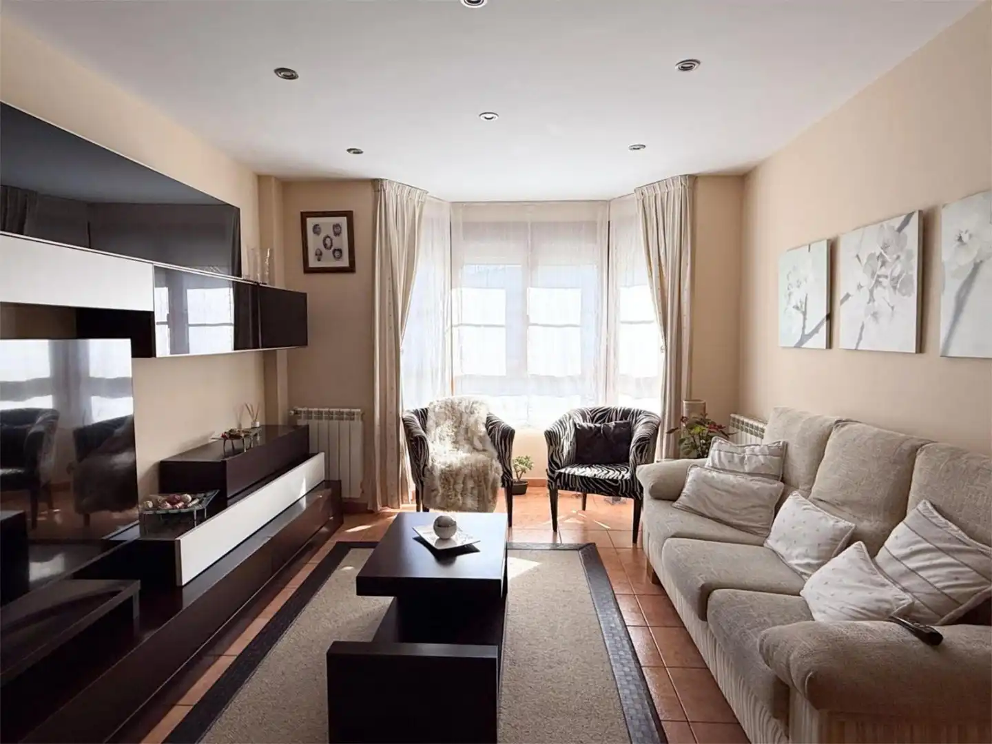 Sala d'estar de Casa o xalet en venda en Reocín amb Terrassa i Balcó