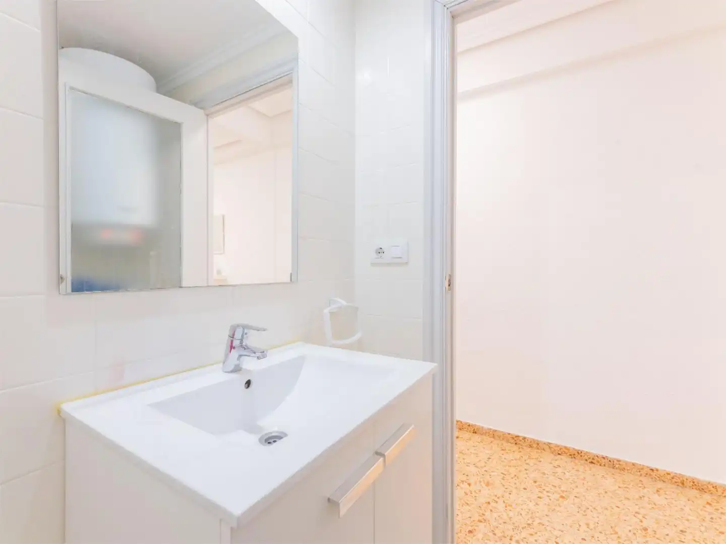 Piso en venta en Carrer de Yecla, 19, L'Amistat Baño de Piso en venta en Valencia Capital con Aire acondicionado y Balcón