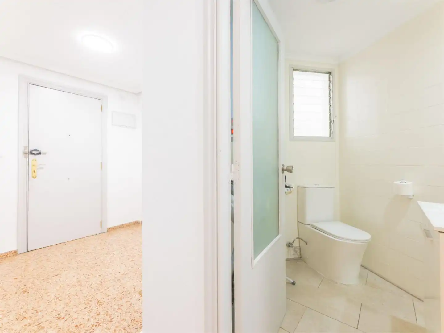 Piso en venta en Carrer de Yecla, 19, L'Amistat Baño de Piso en venta en Valencia Capital con Aire acondicionado y Balcón
