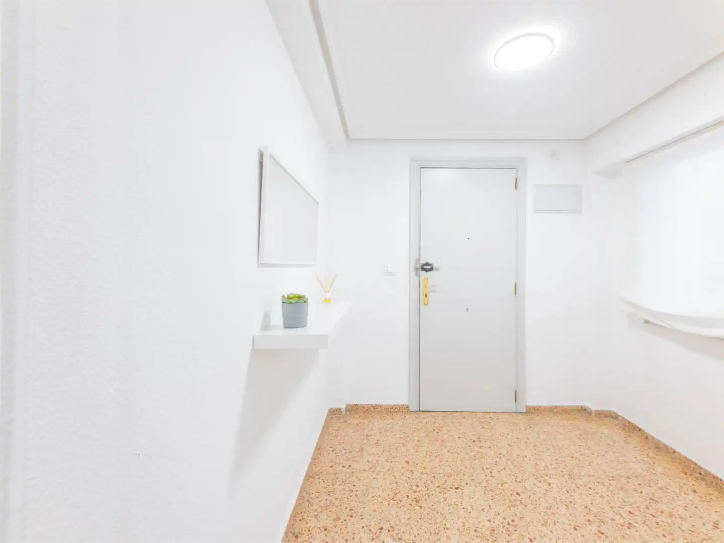 Piso en venta en Carrer de Yecla, 19, L'Amistat Piso en venta en Valencia Capital con Aire acondicionado y Balcón