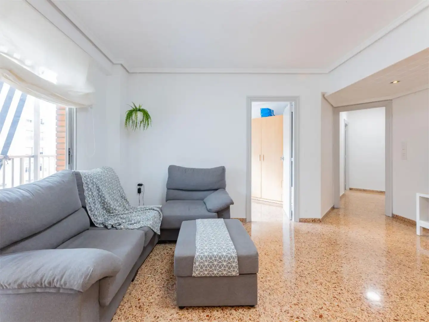 Piso en venta en Carrer de Yecla, 19, L'Amistat Sala de estar de Piso en venta en Valencia Capital con Aire acondicionado y Balcón