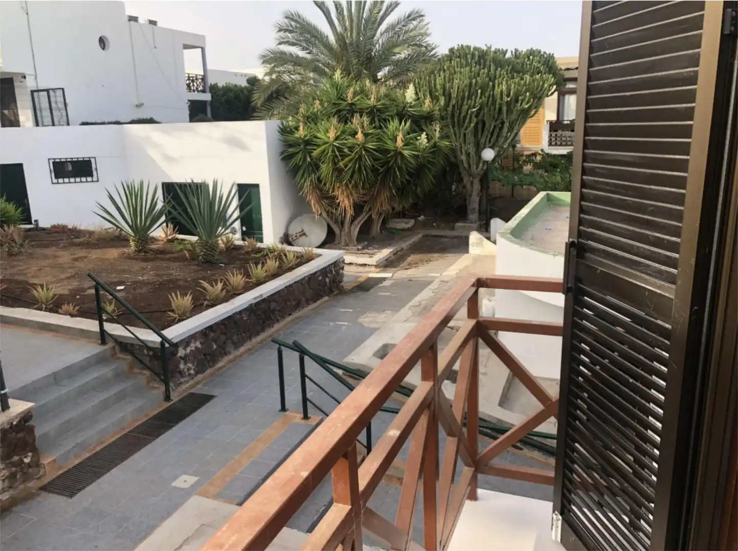 Vista exterior de Casa o chalet en venta en Arona con Terraza, Piscina y Balcón
