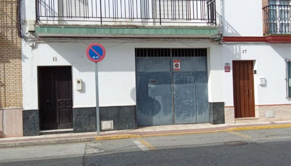 Piso en venta en Calle Virgen de la Luz, 15, Lora del Río, Sevilla - imagen 1 Foto 1 de Piso en venta en Calle Virgen de la Luz, 15, Lora del Río, Sevilla