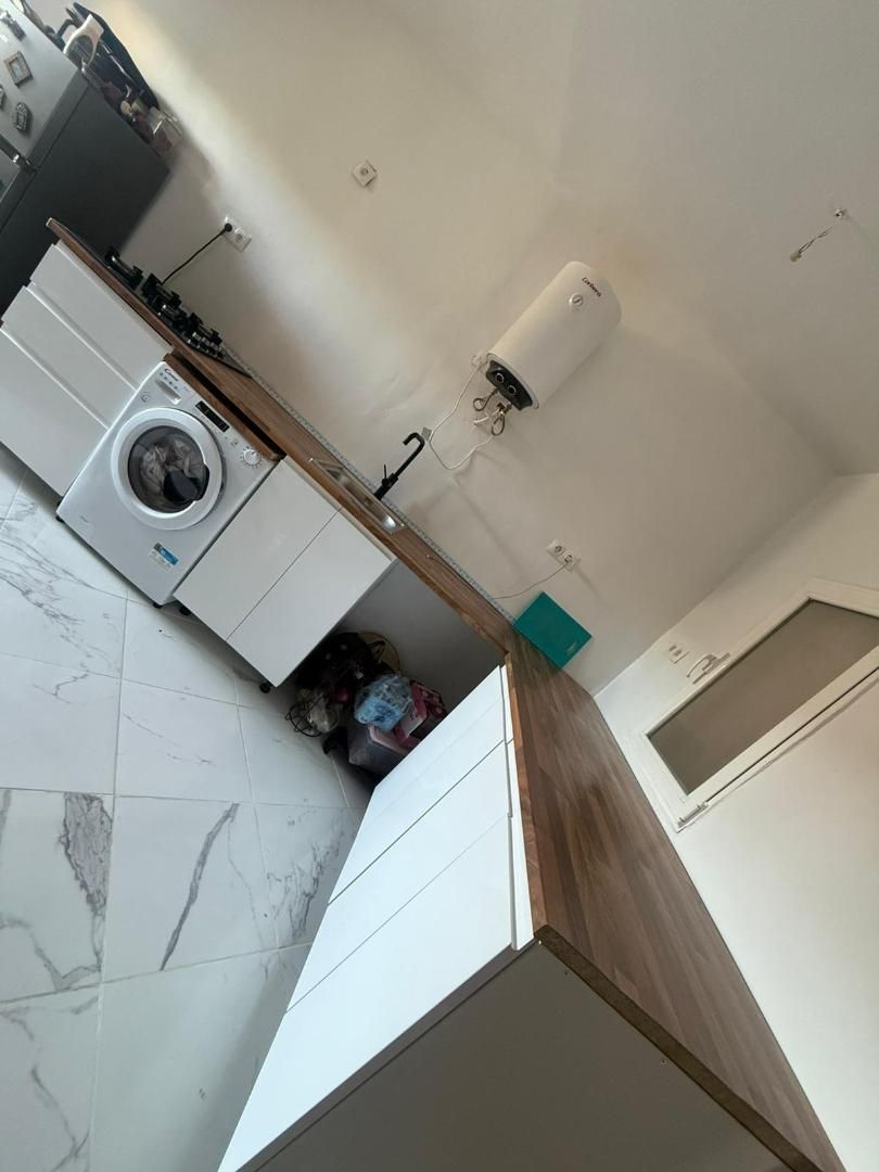 Pis en venda a Avenida el Paseo, 26, Dueñas Cuina de Pis en venda en Dueñas amb Parquet, Terrassa i Traster