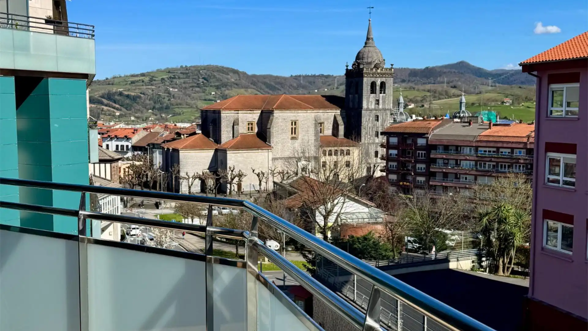 Vista exterior de Piso en venta en Hernani con Terraza