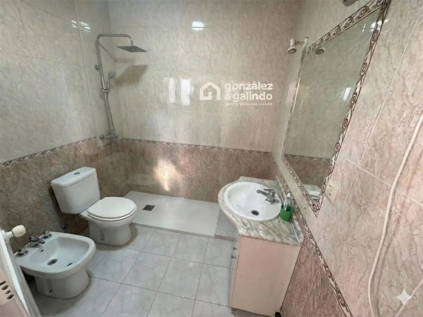 Flat for sale in Calle Lepanto, 10, La Lantejuela Bathroom of Flat for sale in La Lantejuela with Air Conditioner and Balcony
