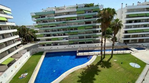Foto 4 de Apartament en venda a Plaça Europa - Port Aventura, Salou