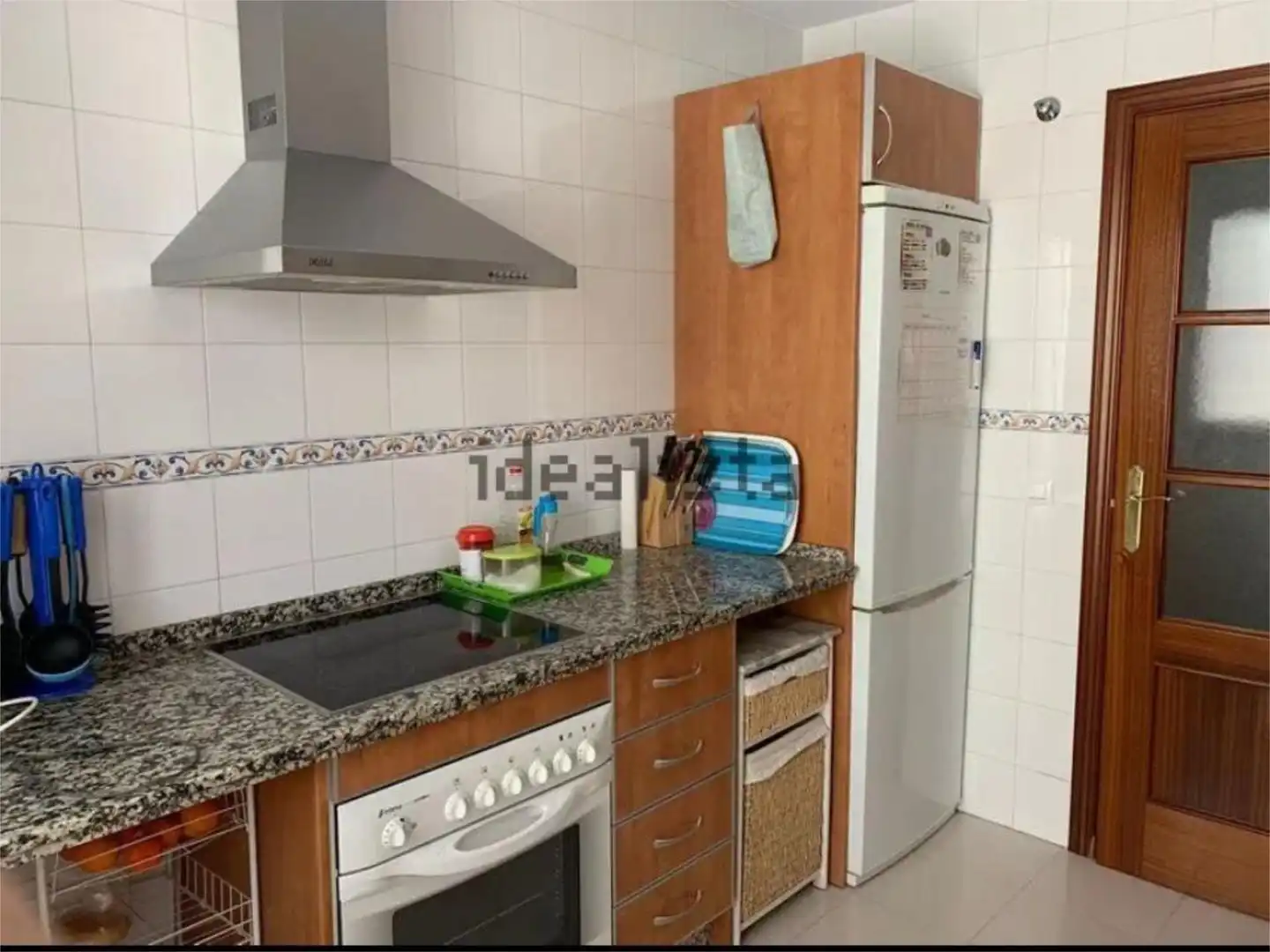 Zimmer in Calle Julio Cienfuegos Linares, Avenida Elvas Zimmer in Calle Julio Cienfuegos Linares, Avenida Elvas