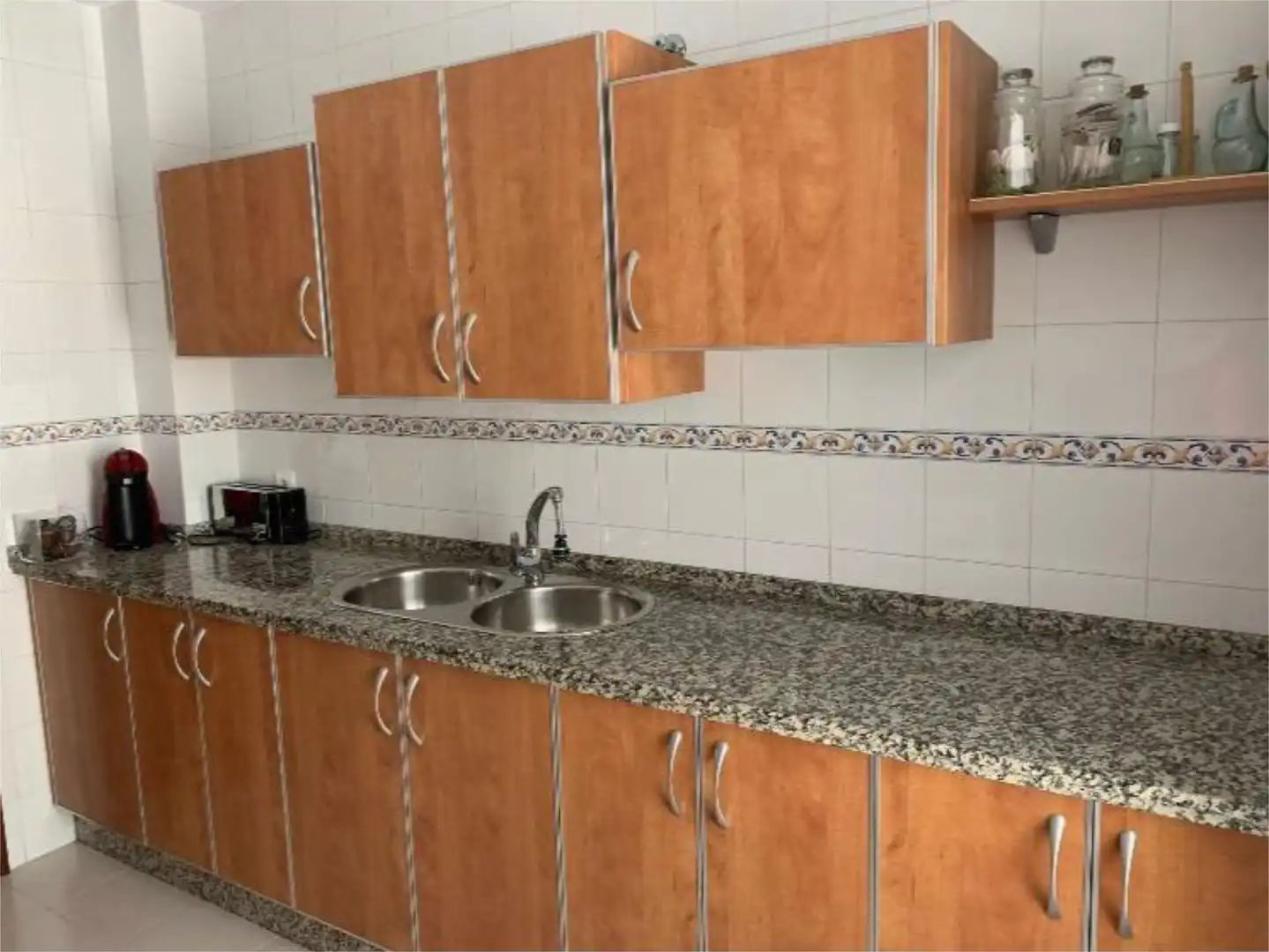Zimmer in Calle Julio Cienfuegos Linares, Avenida Elvas Zimmer in Calle Julio Cienfuegos Linares, Avenida Elvas
