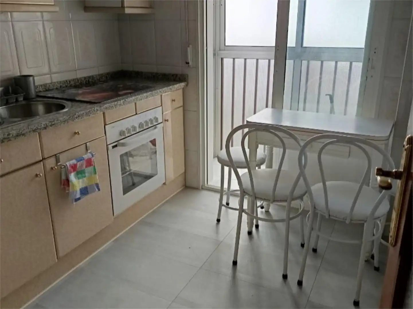 Room in Camino de las Aguas, 13, Prosperidad - Delicias Kitchen of Flat for share in Salamanca with Heating and Balcony