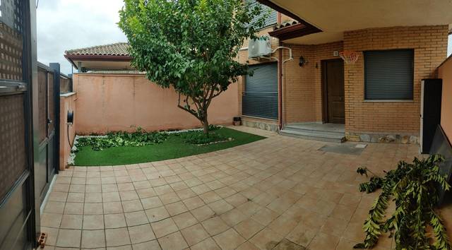 Casa-chalet en Venta en Pasaje Plaza, 3 en Calera y Chozas