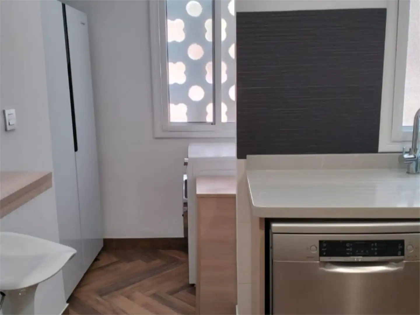 Flat for sale in Calle Nueva Atalaya, 42, Nueva Atalaya Kitchen of Flat for sale in Estepona with Air Conditioner and Swimming Pool