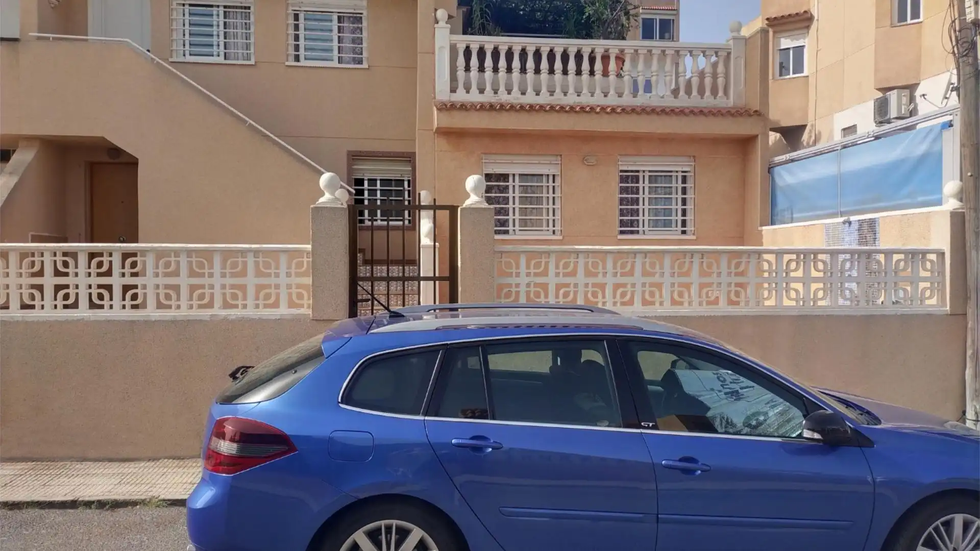 Vista exterior de Casa o chalet en venta en Santa Pola con Terraza y Balcón