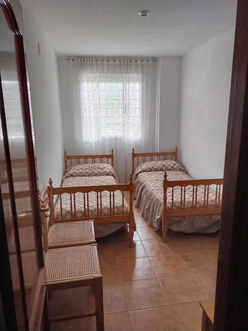 Casa o xalet en venda a Calle Aragón, 30, Panorama - Sierramar Dormitori de Casa o xalet en venda en Santa Pola amb Terrassa i Balcó