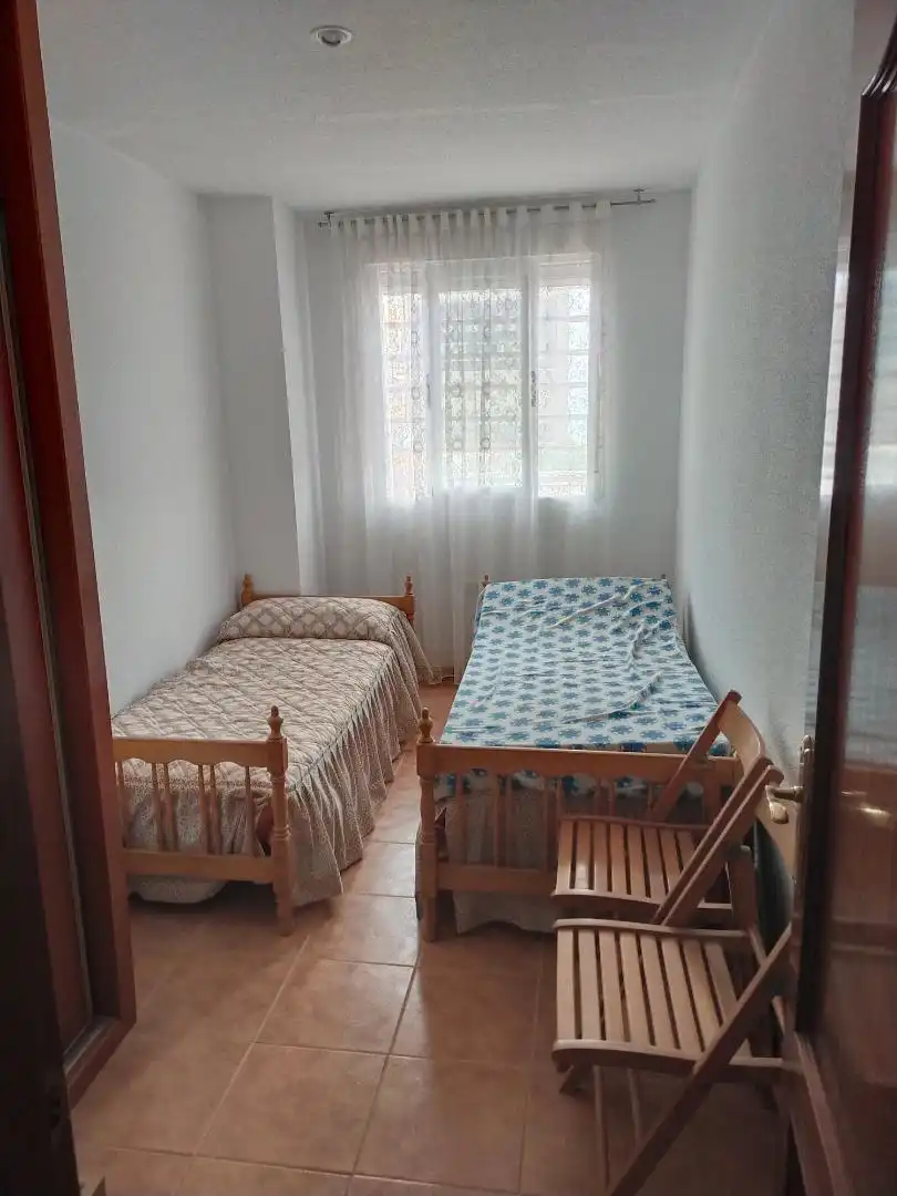 Casa o xalet en venda a Calle Aragón, 30, Panorama - Sierramar Dormitori de Casa o xalet en venda en Santa Pola amb Terrassa i Balcó