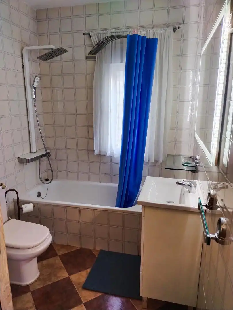 Casa o xalet en venda a Calle Aragón, 30, Panorama - Sierramar Bany de Casa o xalet en venda en Santa Pola amb Terrassa i Balcó