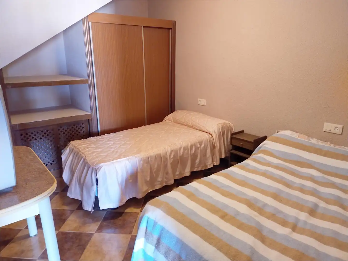 Casa o xalet en venda a Calle Aragón, 30, Panorama - Sierramar Dormitori de Casa o xalet en venda en Santa Pola amb Terrassa i Balcó