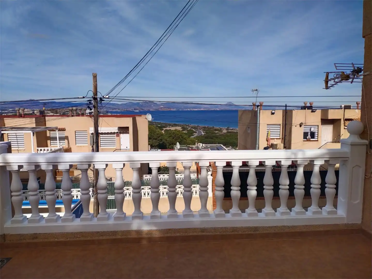 Casa o xalet en venda a Calle Aragón, 30, Panorama - Sierramar Vista exterior de Casa o xalet en venda en Santa Pola amb Terrassa i Balcó