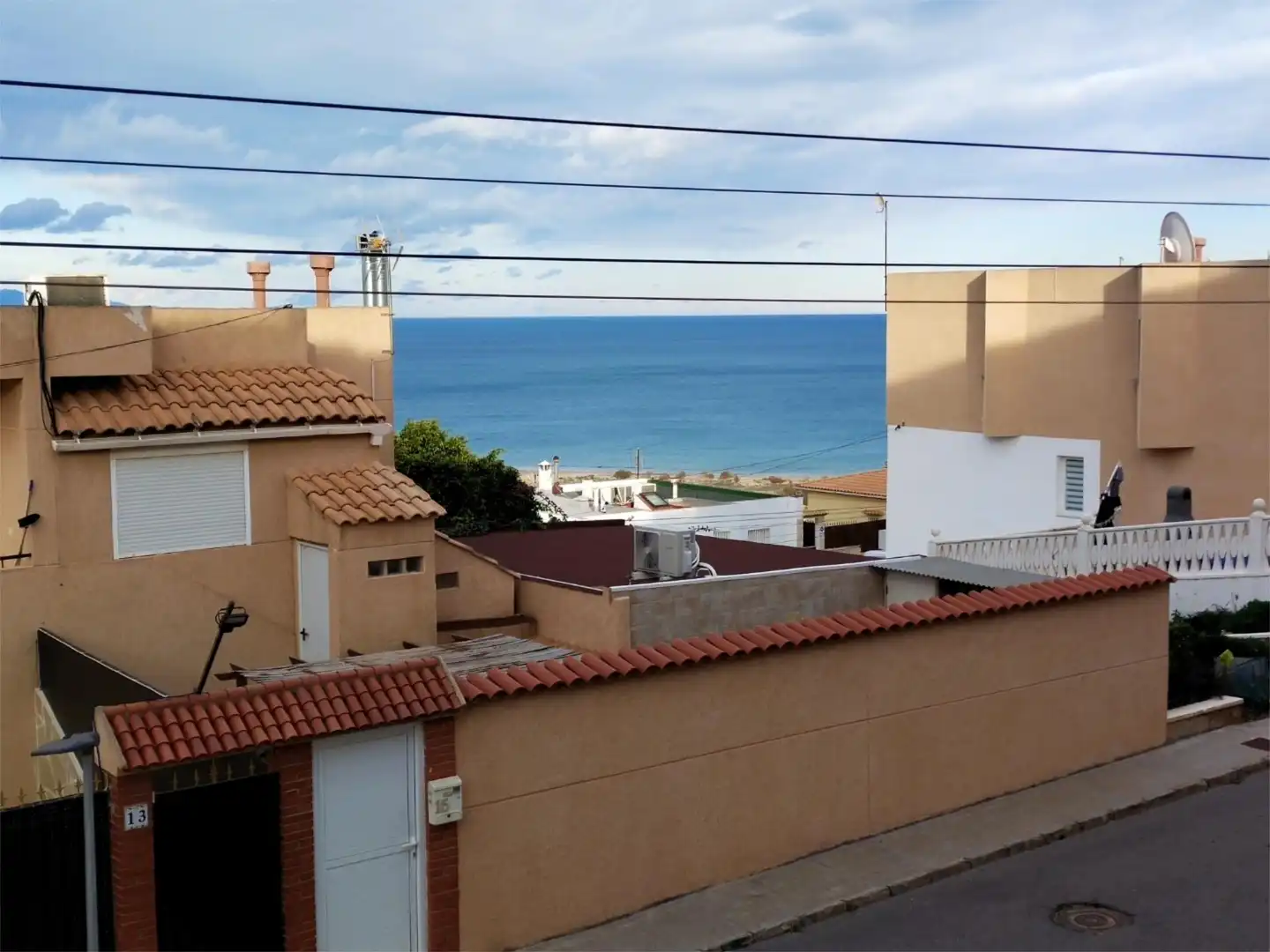 Casa o xalet en venda a Calle Aragón, 30, Panorama - Sierramar Vista exterior de Casa o xalet en venda en Santa Pola amb Terrassa i Balcó