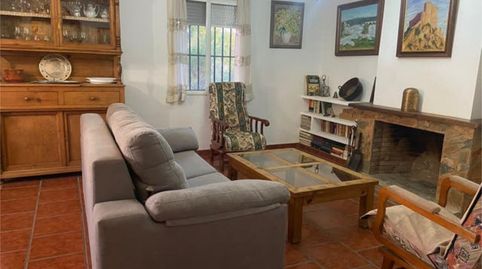 Foto 2 de Casa adosada de alquiler en La Codosera, Badajoz