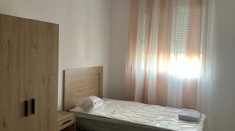 Foto 3 de Piso de alquiler en Calle José Martínez Ruiz-azorín, 28, Norte, Mérida