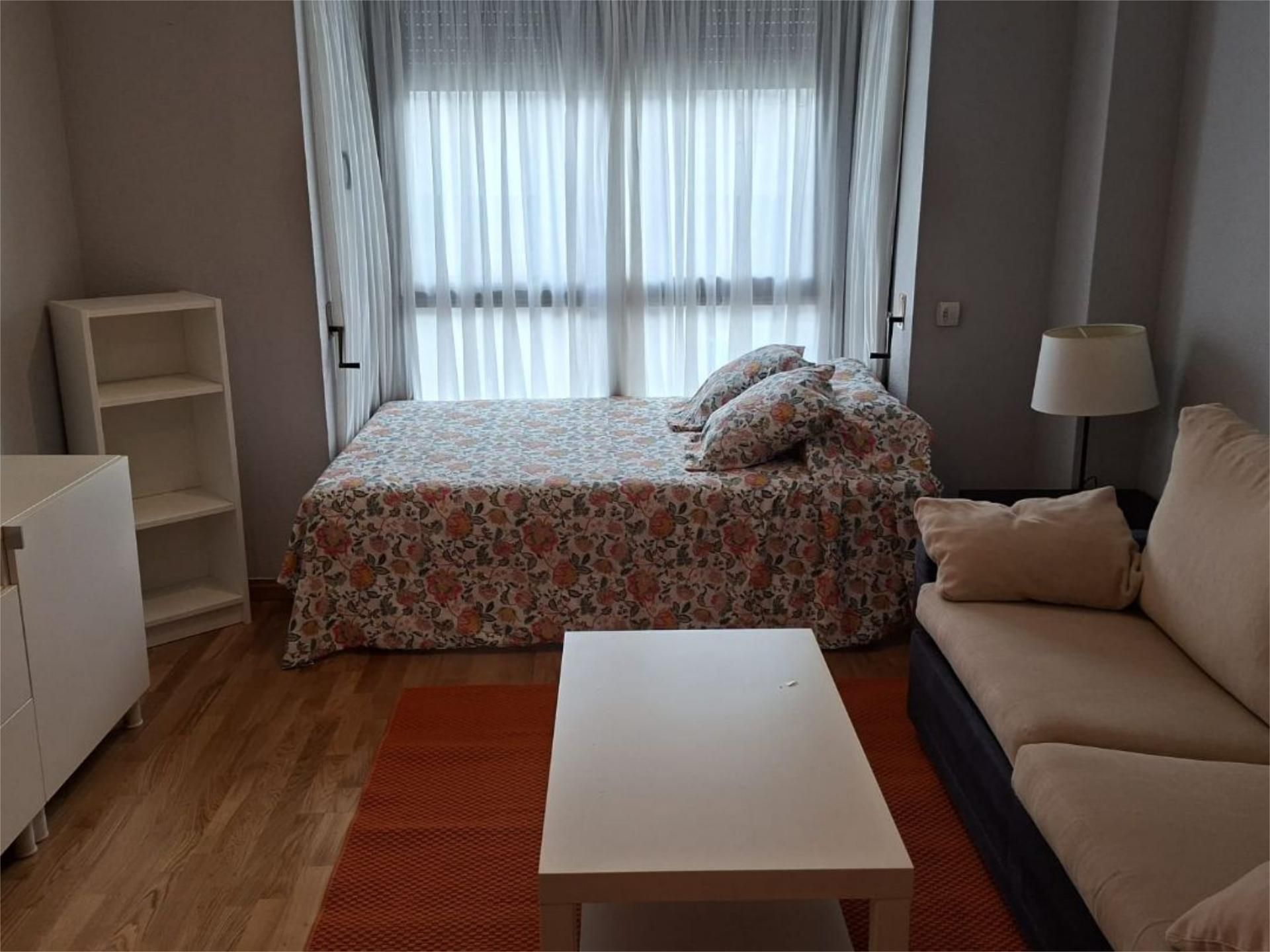 Study for rent in Calle de Sor Ángela de la Cruz, 43, Madrid Capital Bedroom of Study for rent in Madrid Capital with Air Conditioner and Balcony