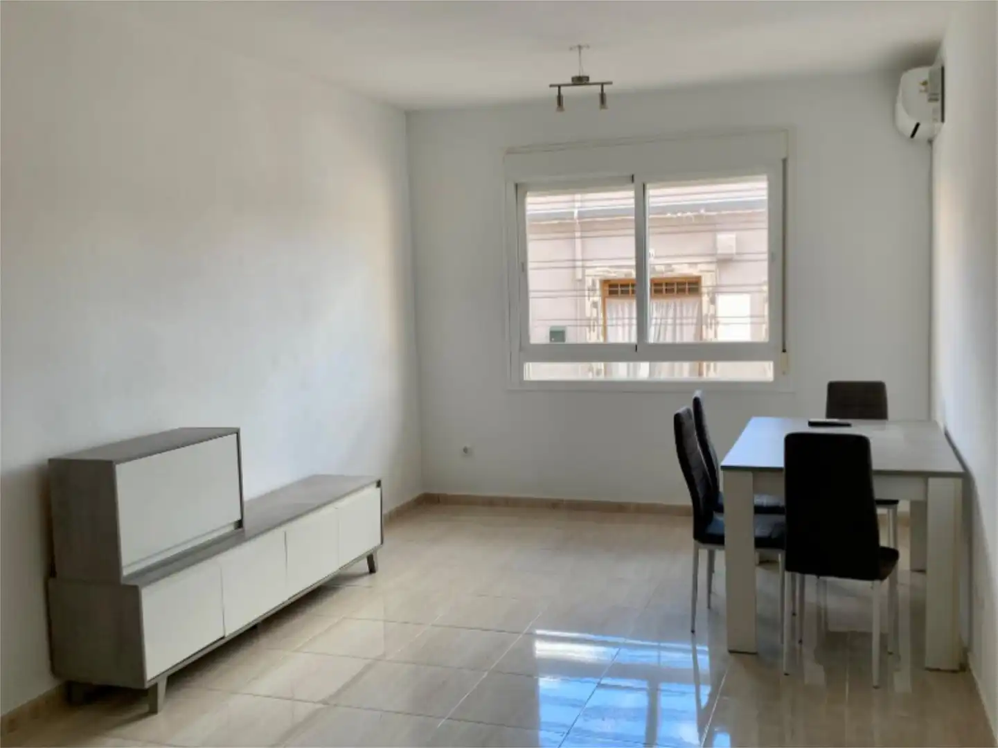 Flat for sale in Calle Granada, 27, Pozuelo de Calatrava Exterior view of Flat for sale in Pozuelo de Calatrava with Air Conditioner, Heating and Private garden