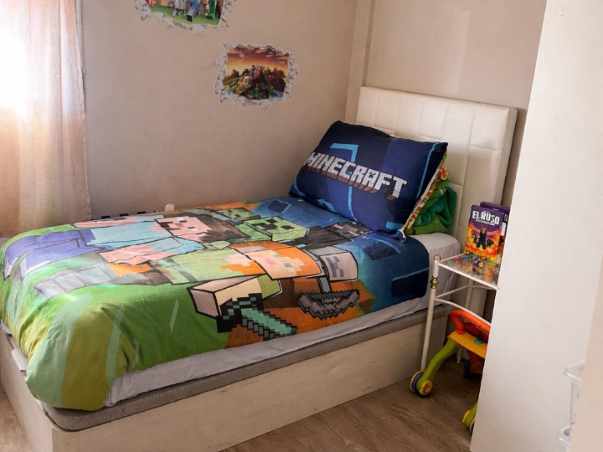 Habitación de Piso en venta en  Madrid Capital con Aire acondicionado, Terraza y Amueblado